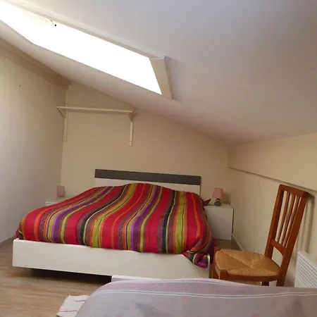 Maison Duplex A Avec 2 Chambres, Jardin Et Parking - Proche Et - Fr-1-877-43 Apartament