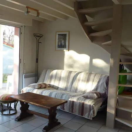 Apartament Maison Duplex A Avec 2 Chambres, Jardin Et Parking - Proche Et - Fr-1-877-43